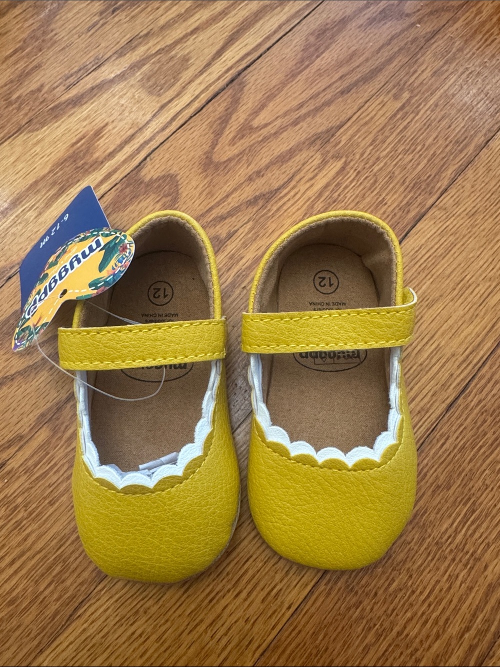 Girls' Yellow Mary Jane Dress Shoes with Scalloped Trim